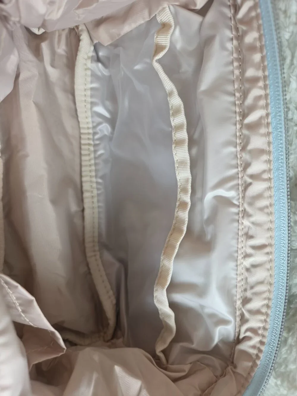 BAGSMART Makeup/Toiletry Travel Bag, Light Blue, NWOT